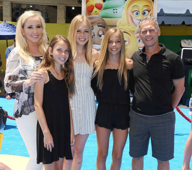              Shannon comparte tres hijas con su exmarido David Beador            
