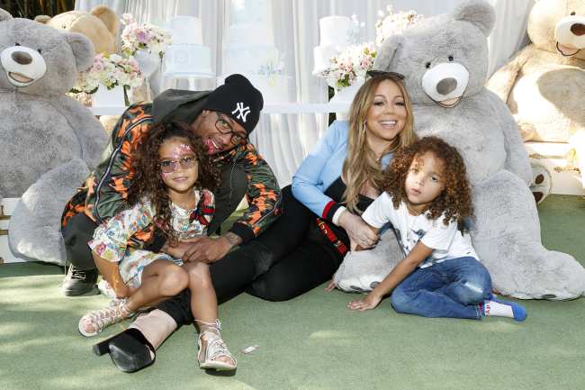              Cannon y su ex Mariah Carey con sus hijos Monroe Cannon y el marroqui Scott Cannon            
