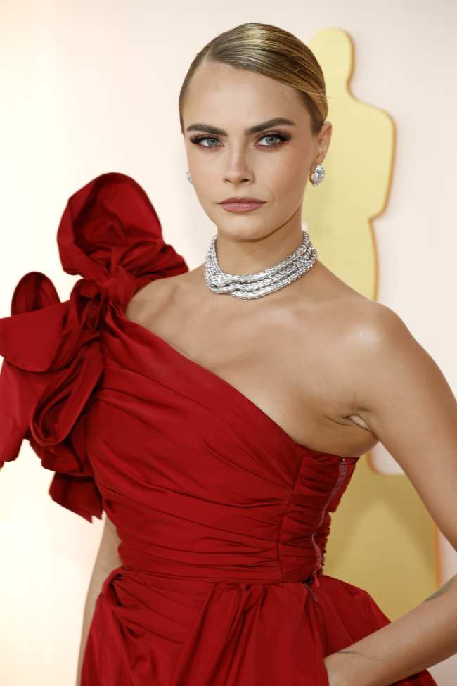 A Cara Delevingne se le pago una enorme suma por lucir joyas de Bulgari en la alfombra roja de los Oscar