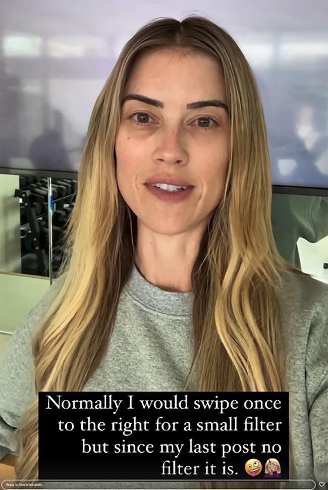 La presentadora de television compartio una serie de videos sin maquillaje en Instagram