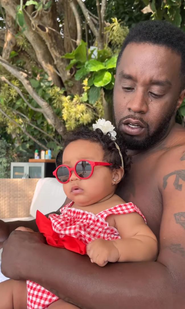 Diddy dio la bienvenida a su hija Love en diciembre de 2022