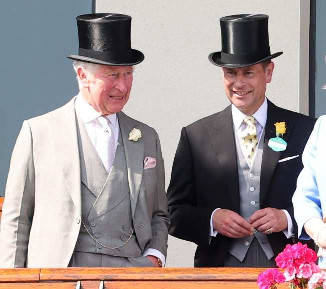 El rey Carlos III y el principe Eduardo coinciden con sombreros de copa