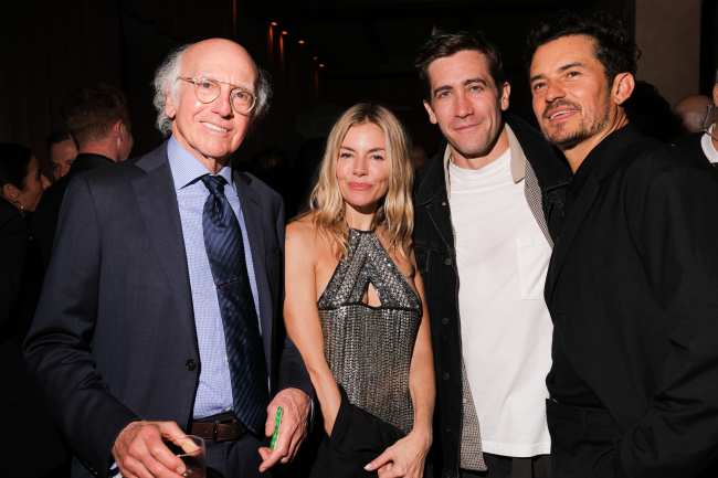 Larry David Sienna Miller Jake Gyllenhaal y Orlando Bloom llegaron a la fiesta de WME