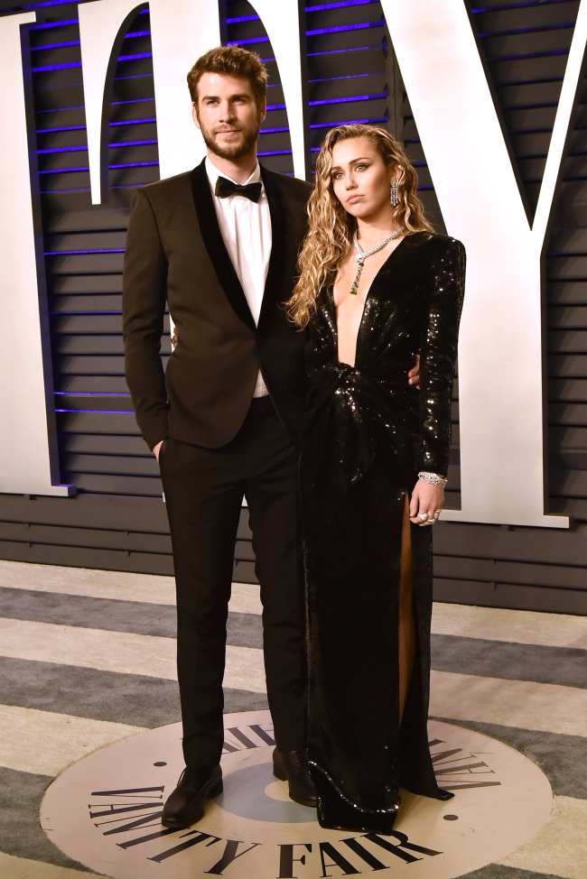             Hemsworth y Cyrus se casaron en 2018 pero se separaron despues de menos de un ano de matrimonio            