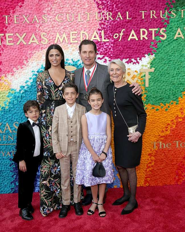              McConaughey y su familia viven en Austin Texas             