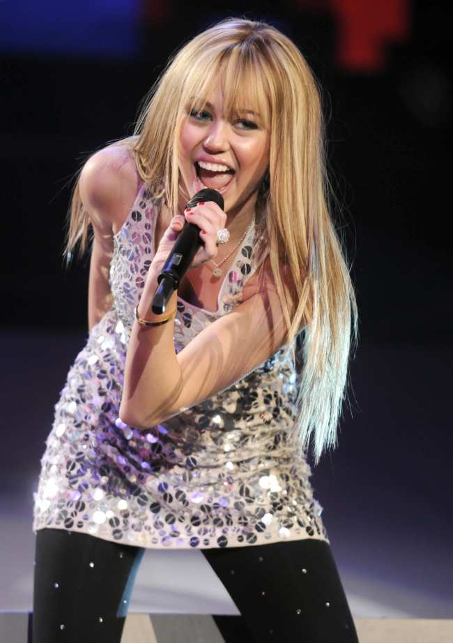              Interpreto a Hannah Montana del 2006 al 2011            