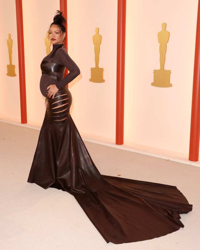 Rihanna mostro su creciente panza en los Oscar 2023