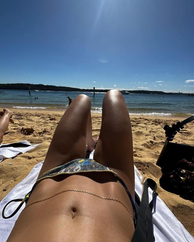 La estrella britanica se empapo del sol en Sydney