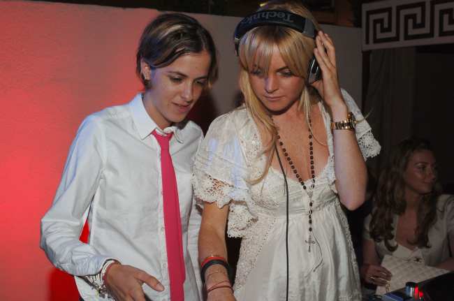 La estrella y DJ de Mean Girls salieron intermitentemente durante algunos anos antes de dejarlo en 2009