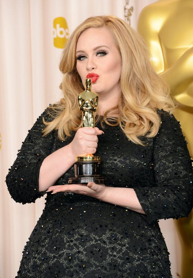 La cantante obtuvo un Oscar a la mejor cancion original por Skyfall en 2013