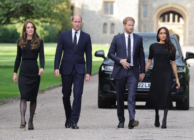 Harry y Markle asistieron al funeral de Elizabeth sin sus pequenos