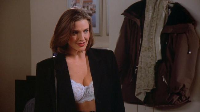 Sue Ellen Mischke Brenda Strong era un personaje de Seinfeld que usaba un sosten como camisa