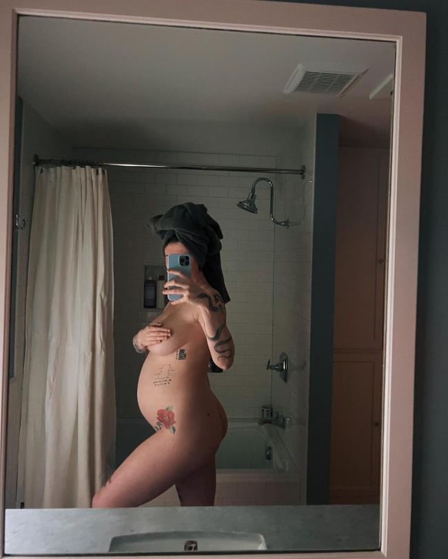 Ella ha estado documentando su experiencia de embarazo desde diciembre de 2022
