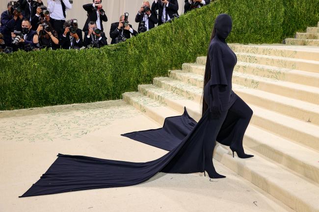 Kardashian ha usado Balenciaga para muchos eventos de alto perfil incluida la Met Gala 2021