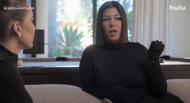 Kourtney Kardashian acusa a Kim Kardashian de usar su boda con Travis Barker como una oportunidad de negocio en un nuevo trailer