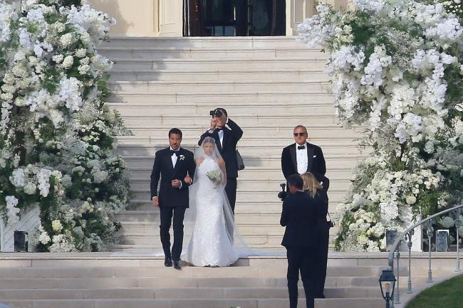La novia lucio un vestido Chanel personalizado para su ceremonia
