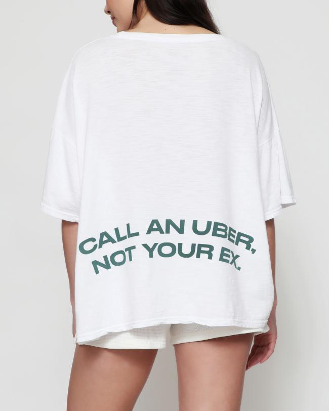 La camiseta se puede encontrar exclusivamente en Uber Eats.