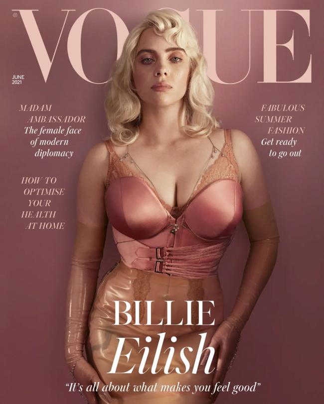 La parte inferior del tatuaje de dragón de Eilish se ve debajo de su lencería en la portada de Vogue.