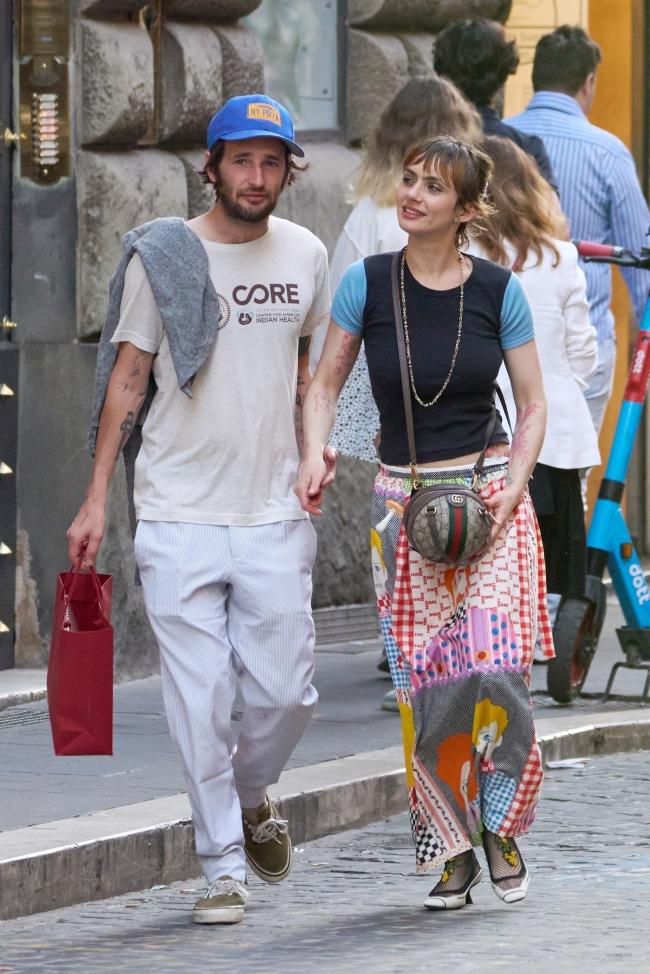 Hopper Penn y Zoe Sidel en Roma, Italia