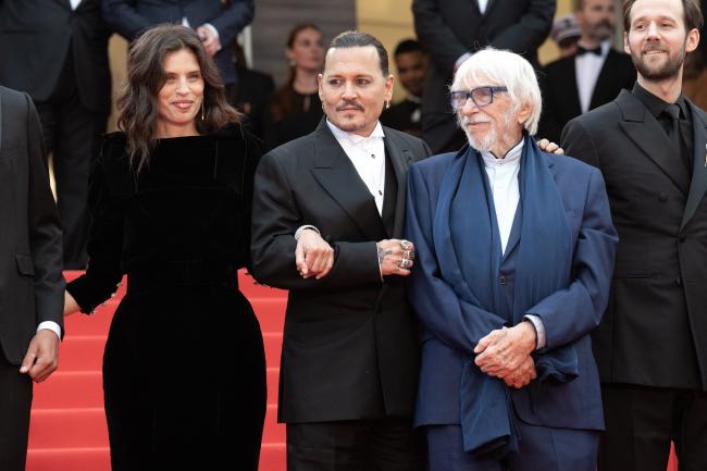 Johnny Depp, con el director Maiwenn y Pierre Richard, dice que ya no le interesa Hollywood en el Festival de Cine de Cannes.