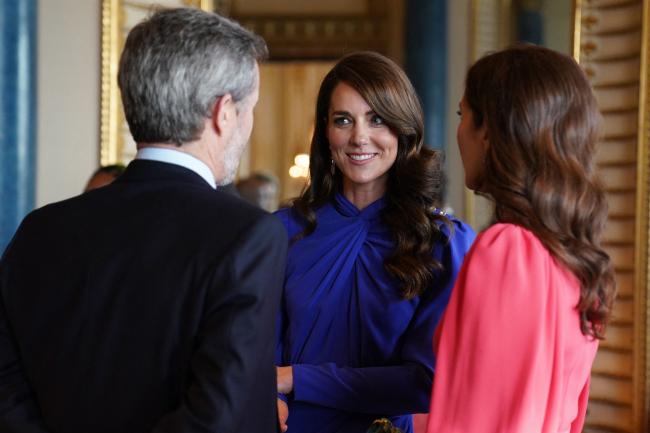 Kate Middleton lucio real en azul antes de la coronacion del rey Carlos el sabado