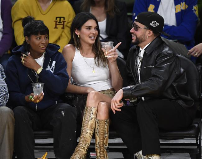 Kendall Jenner y Bad Bunny tuvieron una cita nocturna viendo a los Lakers.