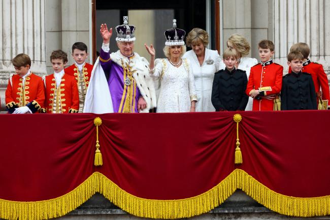El príncipe Harry no apareció en el balcón del Palacio de Buckingham con los miembros de su familia real después de la coronación del rey Carlos III.