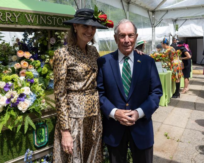 El exalcalde Michael Bloomberg siempre apoya el evento Se le muestra aqui con la presidenta y directora ejecutiva de Central Park Conservancy Elizabeth Smith