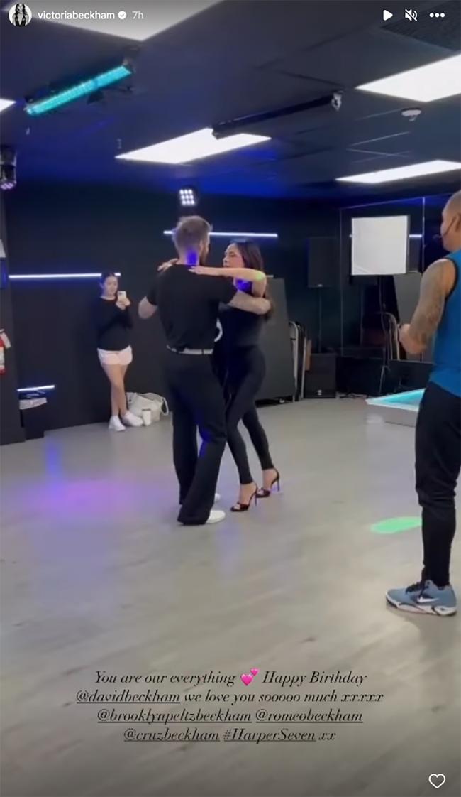 La pareja que se caso en 1999 fue vista bailando salsa en un video