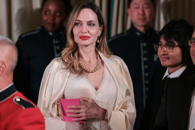Jolie contrademandó a su exmarido el año pasado por 250 millones de dólares.