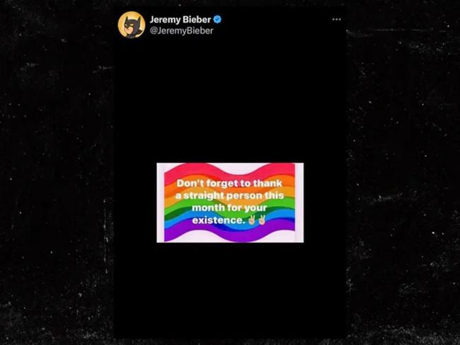 “No olvides agradecer a una persona heterosexual este mes por tu existencia”, publicó el hombre de 48 años junto a una bandera del arcoíris.