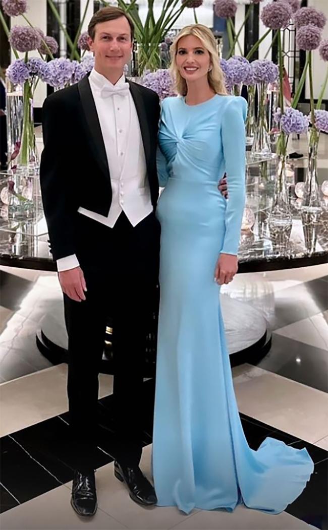 Trump estuvo acompañado por su esposo Jared Kushner en las lujosas nupcias.
