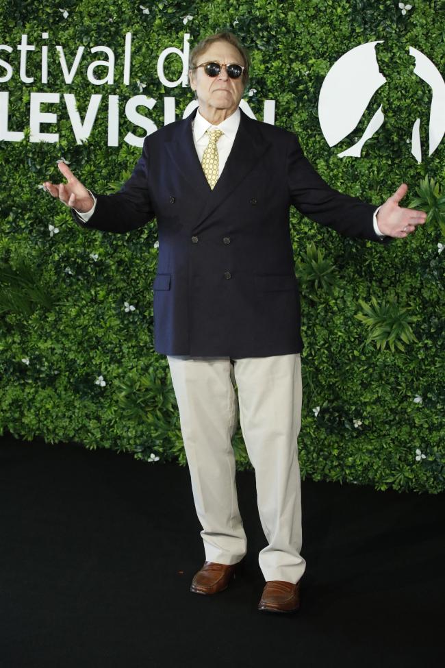John Goodman hizo alarde de su pérdida de peso de 200 libras en el Festival de Televisión de Montecarlo de 2023.
