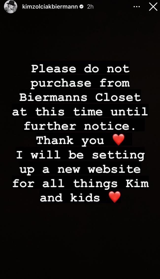Zolciak instó a los fanáticos a no comprar artículos de Biermann's Closet mientras trabaja para establecer su propio sitio web.