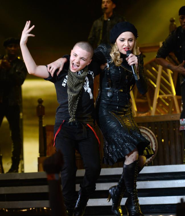La gira de Madonna “Celebration” ha sido suspendida debido a su enfermedad.