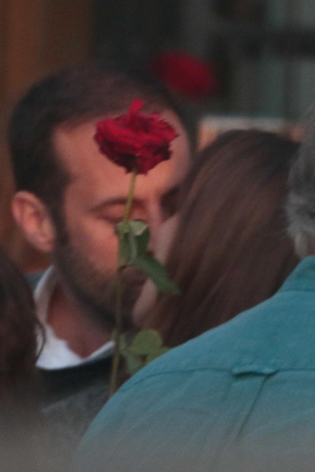 Portman y Millipied fueron vistos besándose durante la cena del 29 de mayo.