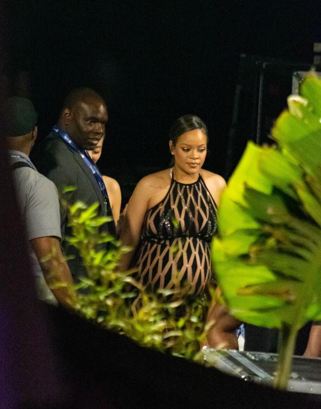 Rihanna hizo una aparición sorpresa para ver la actuación de A$AP Rocky.