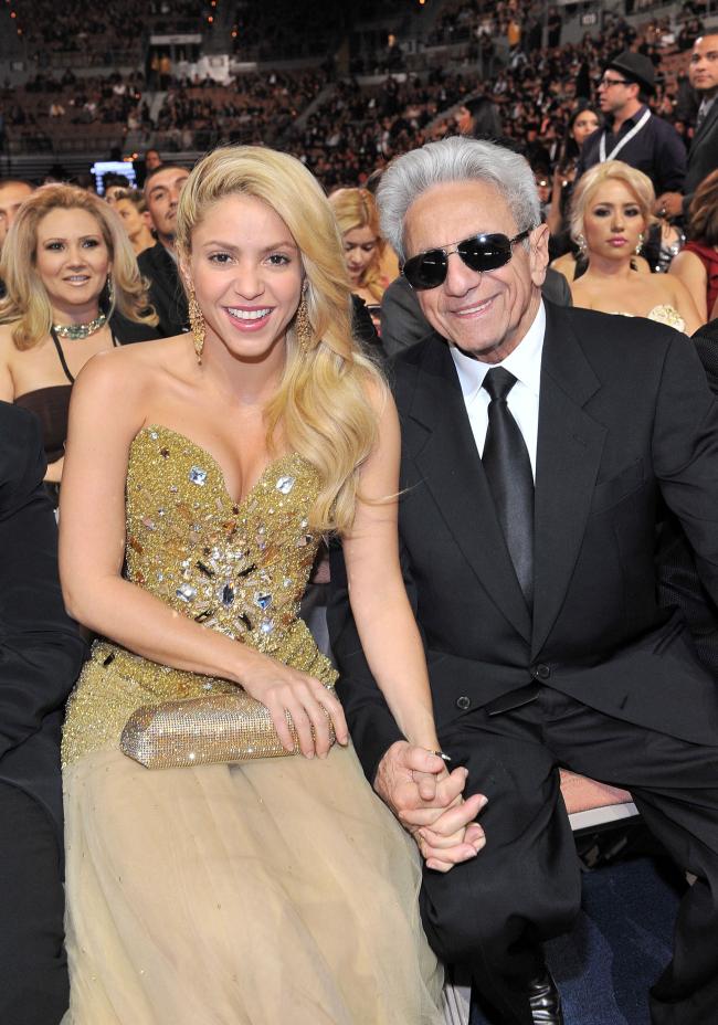 Shakira recordó haberse enterado de la “traición” de Gerard Piqué mientras su papá estaba en la UCI.