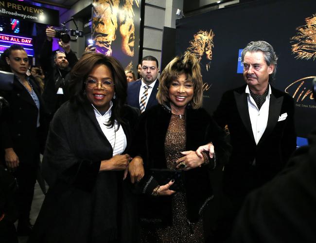 Oprah Winfrey, Tina y Erwin asisten a la noche de apertura de Broadway de 