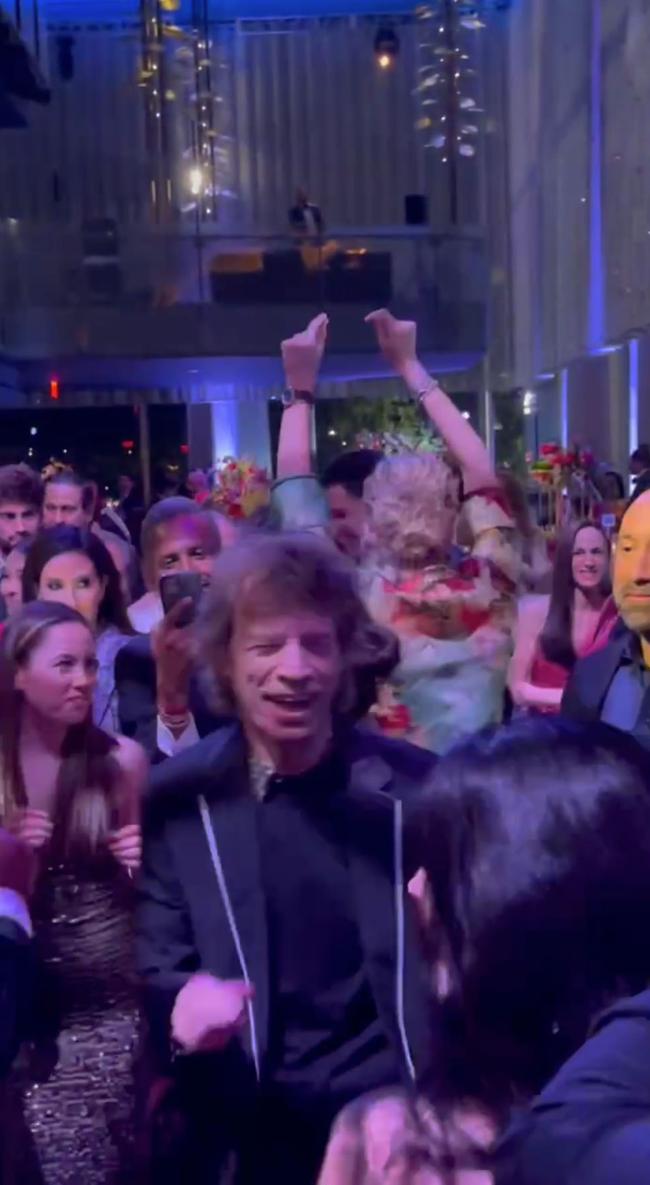 Mick Jagger fue visto en la pista de baile en la fiesta posterior a la gala de junio del American Ballet Theatre.