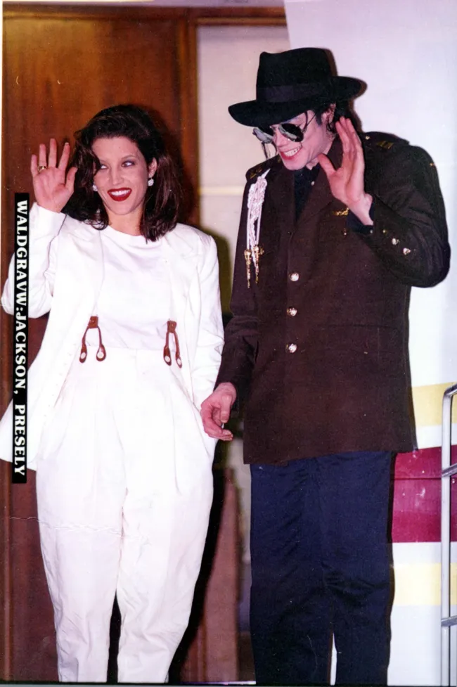 Estuvo casada con Michael Jackson de 1994 a 1996.