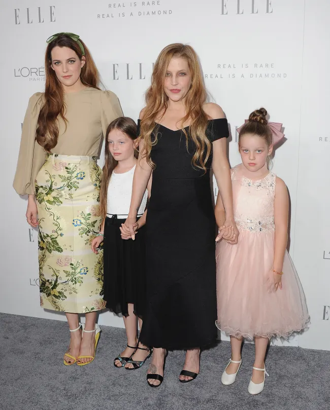 Presley con sus queridas hijas, Keough y las gemelas Finley y Harper Lockwood, en octubre de 2017.