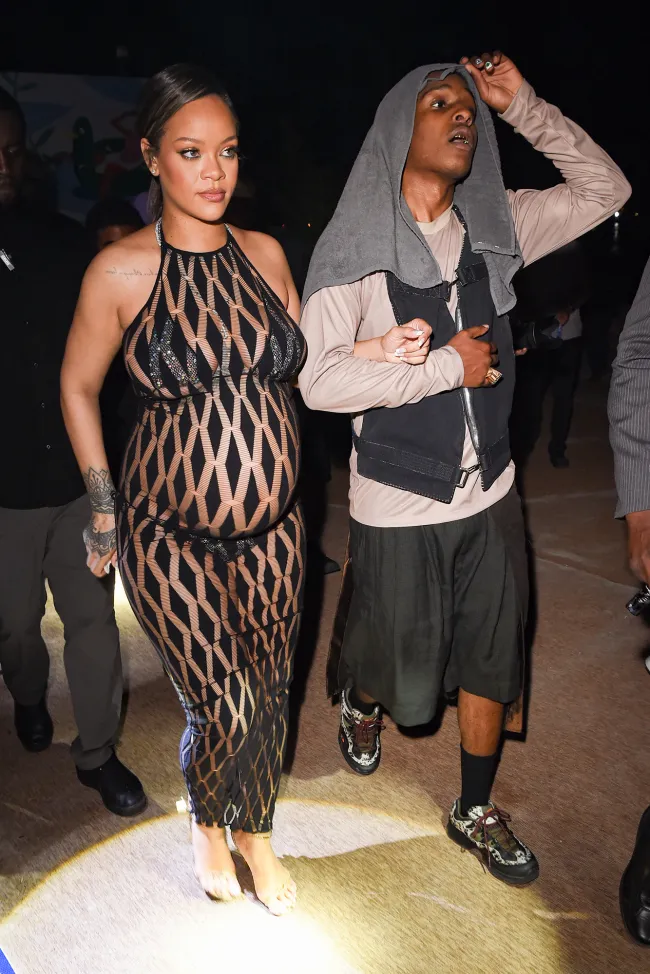Rihanna usó un “microkini” brillante de la etiqueta mientras estuvo en Cannes con A$AP Rocky en junio de 2023.