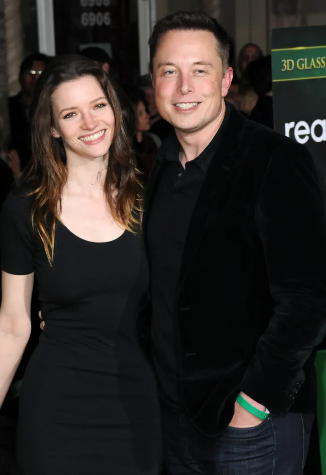 Musk y el “St. La actriz de Trinian se casó por primera vez entre 2010 y 2012.