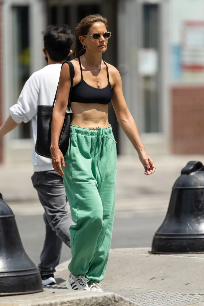 Katie Holmes paseando por Nueva York