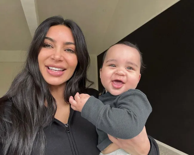 Kim Kardashian también honró a su sobrino 