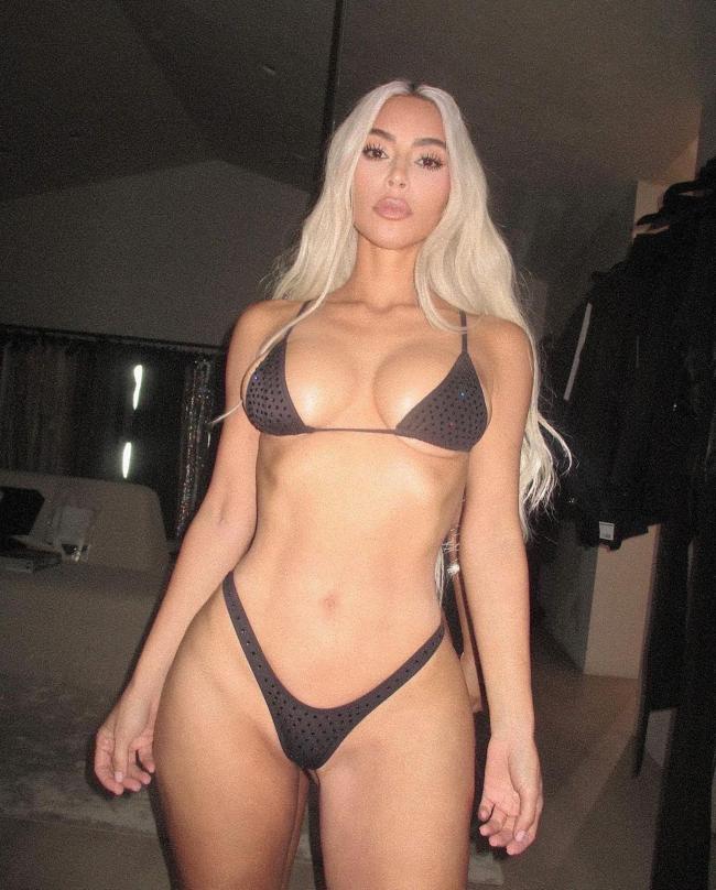 Kardashian ha publicado muchas fotos en bikini a lo largo de los años.