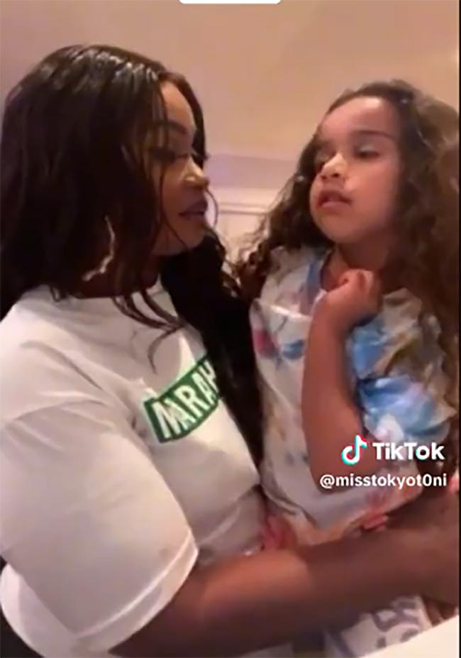 La mamá de Blac Chyna hizo una diatriba inapropiada mientras cuidaba a su nieta, Dream Kardashian.