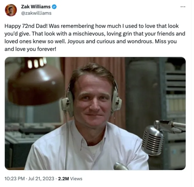 Zak Williams recordó con cariño a su padre, Robin Williams, en lo que habría sido el cumpleaños número 72 del difunto comediante.