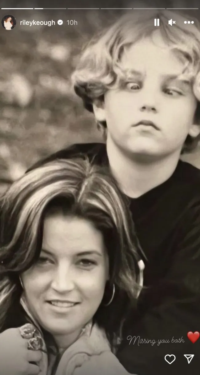Lisa Marie Presley y su hijo Benjamin Keough en una foto retrospectiva